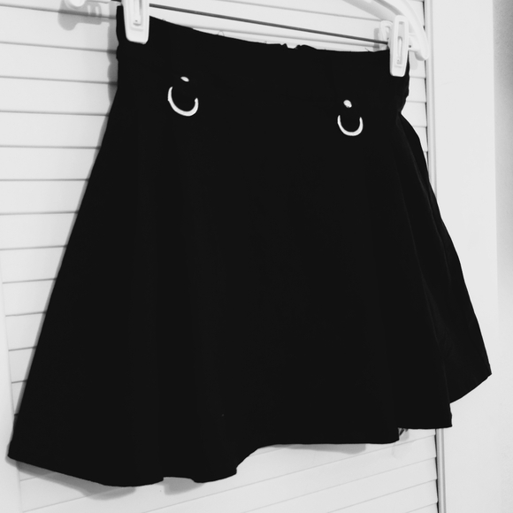 Vintage KILLSTAR Pleated, Back Zip Mini Skirt. - Picture 2 of 14